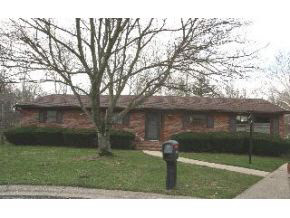2302 E Montclair Ct, Bloomington, IN 47401 photo 2