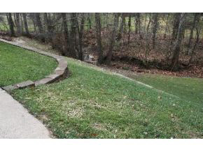 2302 E Montclair Ct, Bloomington, IN 47401 photo 8