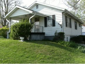 612 S Coolidge Dr, Bloomington, IN 47403 photo 2