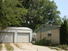 1491 E Sample Rd, Bloomington, IN 47408 photo 2