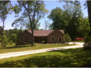 8228 N County Line Rd, Spencer, IN 47460 photo 1