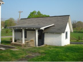 4848 N Thomas Rd, Bloomington, IN 47404 photo 4