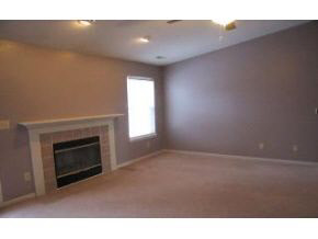 300 Windstone Ct, Bloomington, IN 47403 photo 2