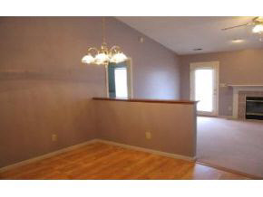 300 Windstone Ct, Bloomington, IN 47403 photo 7