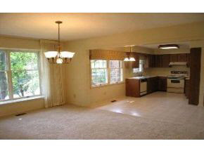 2622 Windermere Woods Dr, Bloomington, IN 47401 photo 5