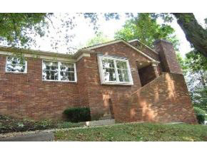 2622 Windermere Woods Dr, Bloomington, IN 47401 photo 1