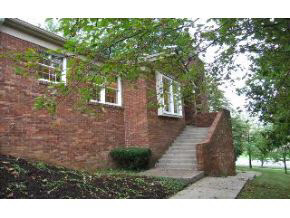 2622 Windermere Woods Dr, Bloomington, IN 47401 photo 2