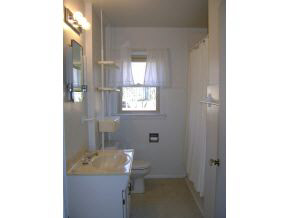 407 E 1st St, Bloomington, IN 47401 photo 9