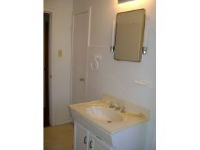 407 E 1st St, Bloomington, IN 47401 photo 10