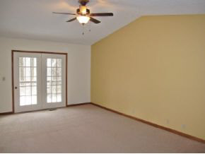 1521 E Browning Ln, Bloomington, IN 47401 photo 2
