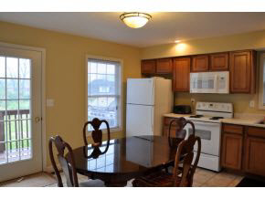 3828 E Cobble Creek Dr, Bloomington, IN 47401 photo 8