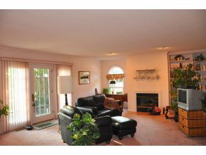 702 E Pepperridge Dr, Bloomington, IN 47401 photo 9