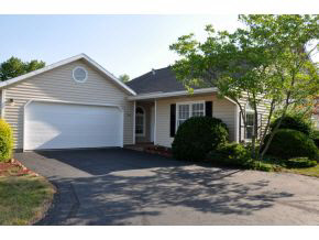 702 E Pepperridge Dr, Bloomington, IN 47401 photo 2