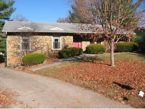 1413 Elliston Dr, Bloomington, IN 47401 photo 1