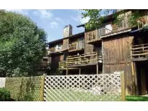 2303 Winding Brook Ct, Bloomington, IN 47401 photo 1