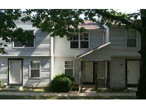 472 Varsity Ln, Bloomington, IN 47408 photo 1