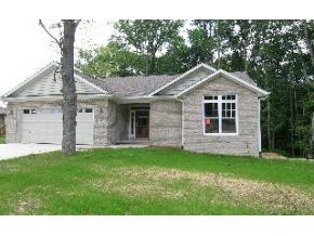 4803 Luxbury Dr, Bloomington, IN 47401 photo 1
