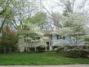 2310 E Montclair Ct, Bloomington, IN 47401 photo 1