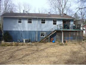 2310 E Montclair Ct, Bloomington, IN 47401 photo 2