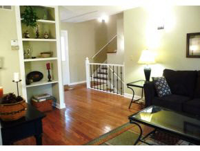 1341 E Browning Ct, Bloomington, IN 47401 photo 2