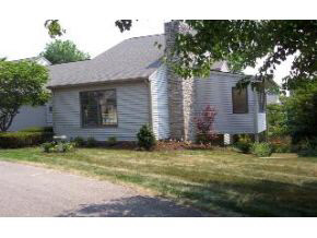 2236 East Cape Cod Drive, Bloomington, IN 47401 photo 3