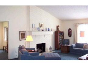 2236 East Cape Cod Drive, Bloomington, IN 47401 photo 4