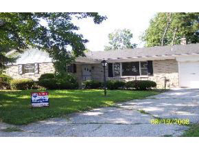 632 W Parrish Rd, Bloomington, IN 47404 photo 2