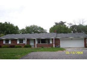 1920 N Maxine Rd, Bloomington, IN 47404 photo 1