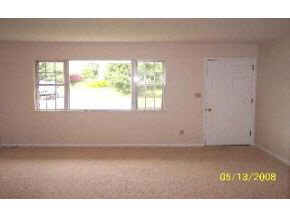 1920 N Maxine Rd, Bloomington, IN 47404 photo 2