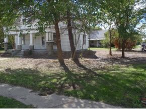 410 S Main St, Linton, IN 47441 photo 1