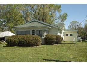 5477 S Fairfax Rd, Bloomington, IN 47401 photo 4