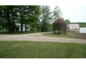 3090 N Thomas Rd, Bloomington, IN 47404 photo 4