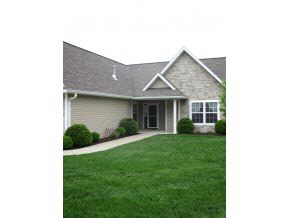 1528 S Arbor Ridge Ct, Bloomington, IN 47403 photo 2