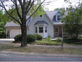 2808 E Winston St, Bloomington, IN 47401 photo 2