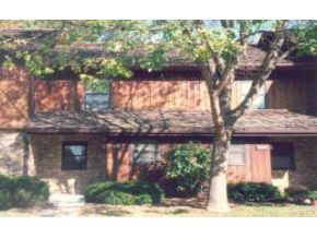 2370 Winding Brook Cir, Bloomington, IN 47401 photo 1