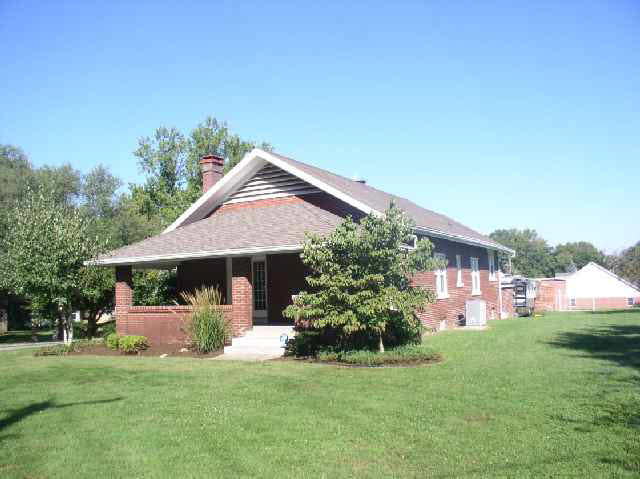 2502 Wabash Ave, Vincennes, IN 47591 photo 1