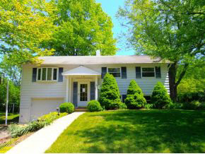 3202 N Kingsley Dr, Bloomington, IN 47404 photo 1