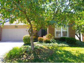 718 E Moss Creek Dr, Bloomington, IN 47401 photo 2