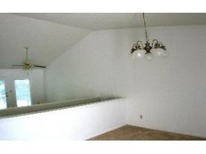 672 Heather Dr, Bloomington, IN 47401 photo 4