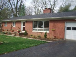 1808 S Oxford Dr, Bloomington, IN 47401 photo 2