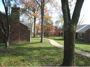 2623 E Windermere Woods Dr, Bloomington, IN 47401 photo 2