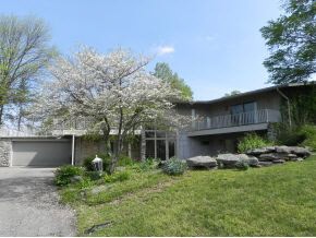 313 Blue Ridge Dr, Bloomington, IN 47408 photo 1