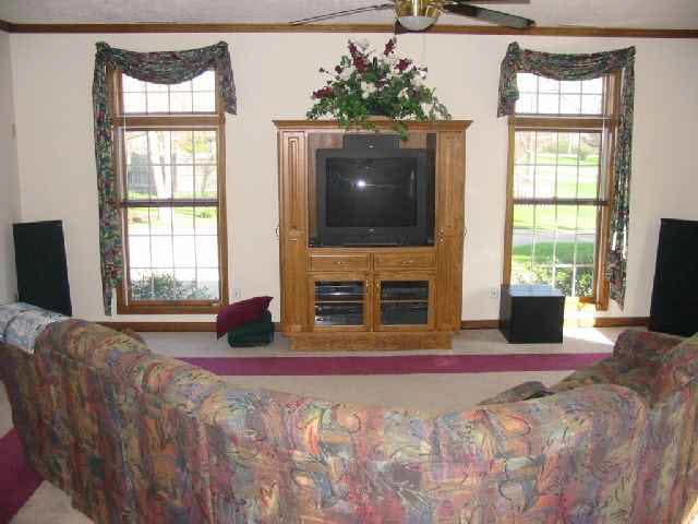 503 Grouseland Dr, Vincennes, IN 47591 photo 4