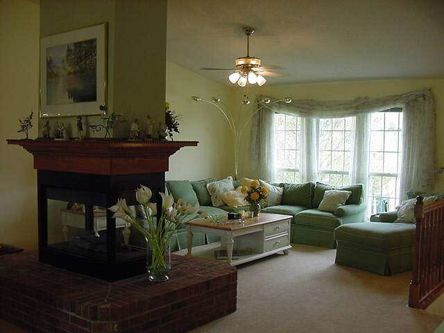 901 N Pheasant Ct, Vincennes, IN 47591 photo 2
