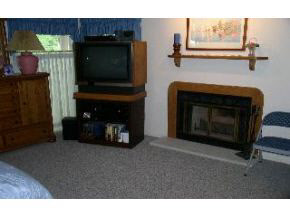 9782 Harbour Pointe Dr, Bloomington, IN 47401 photo 6