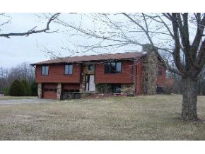 2820 E Carowinds Ct, Bloomington, IN 47401 photo 2