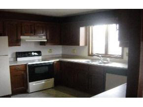 2820 E Carowinds Ct, Bloomington, IN 47401 photo 6