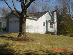 662 E Heather Dr, Bloomington, IN 47401 photo 2