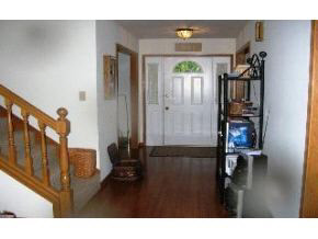 2811 Lilac Ct, Bloomington, IN 47401 photo 2