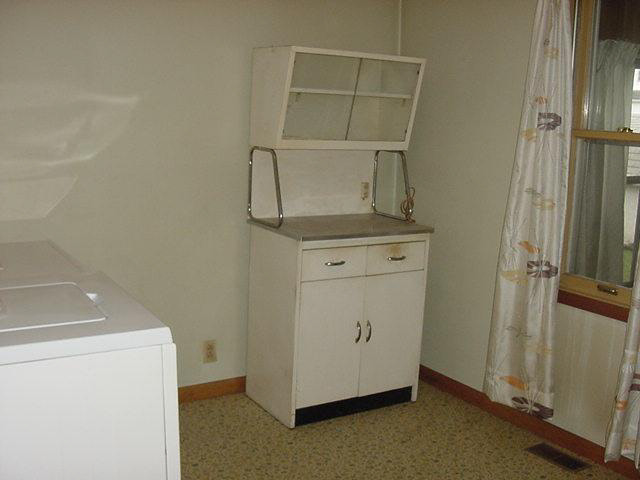 808 Dewolf St, Vincennes, IN 47591 photo 7